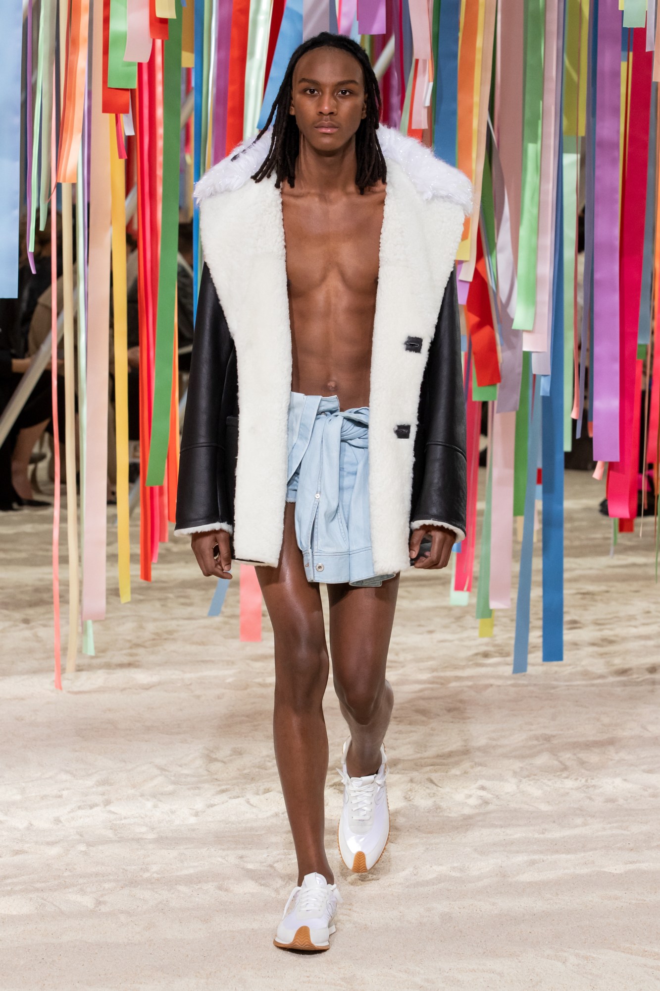 MEN_FW22_LOOK_15_FRONT_PR RUNWAY.jpg