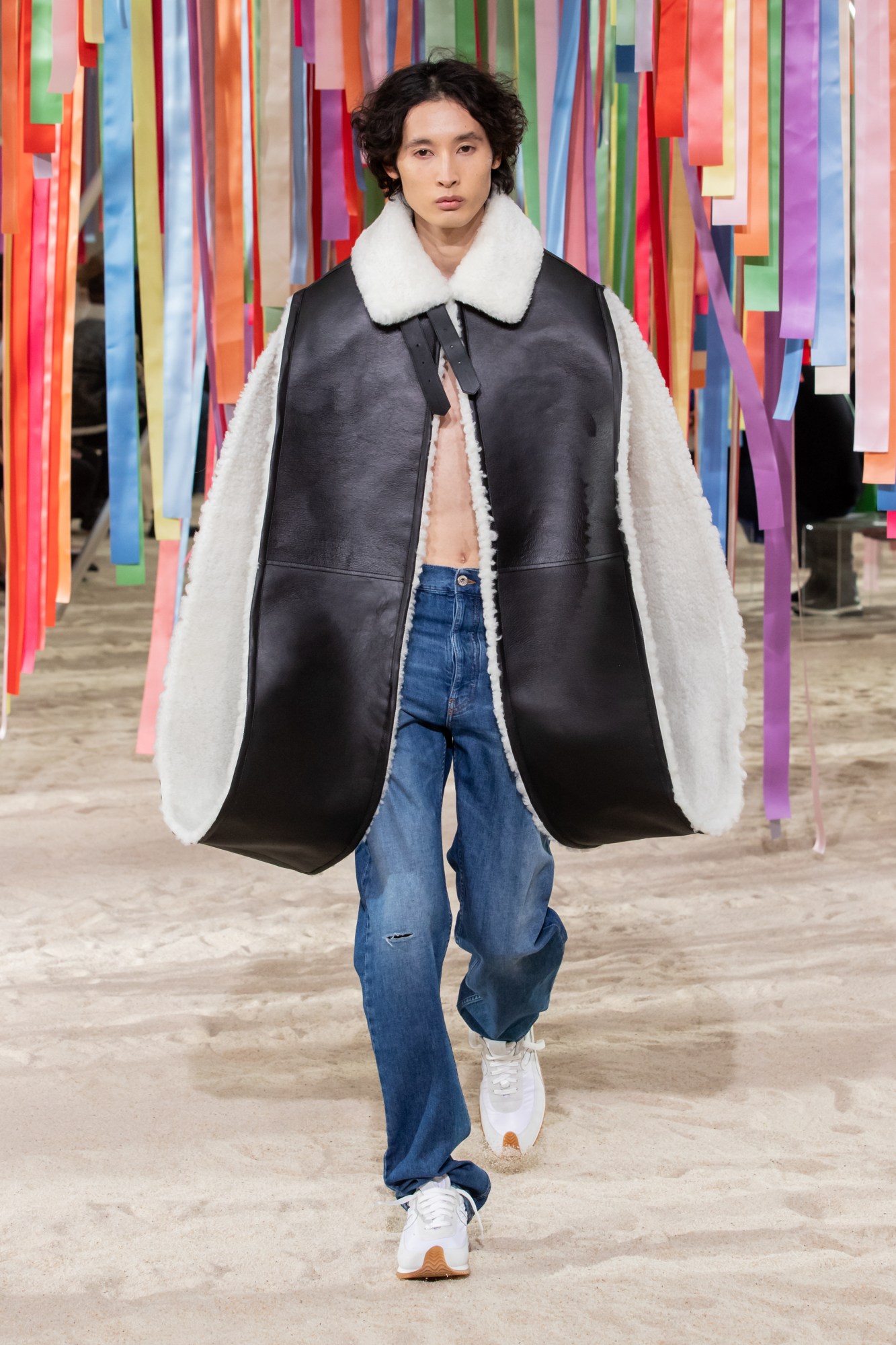 MEN_FW22_LOOK_26_FRONT_PR RUNWAY.jpg