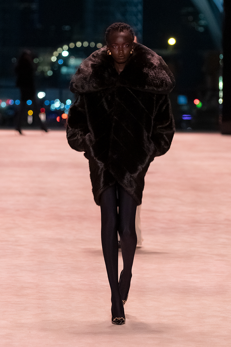 SL_WINTER_SS22_RUNWAY_LR_37.jpg