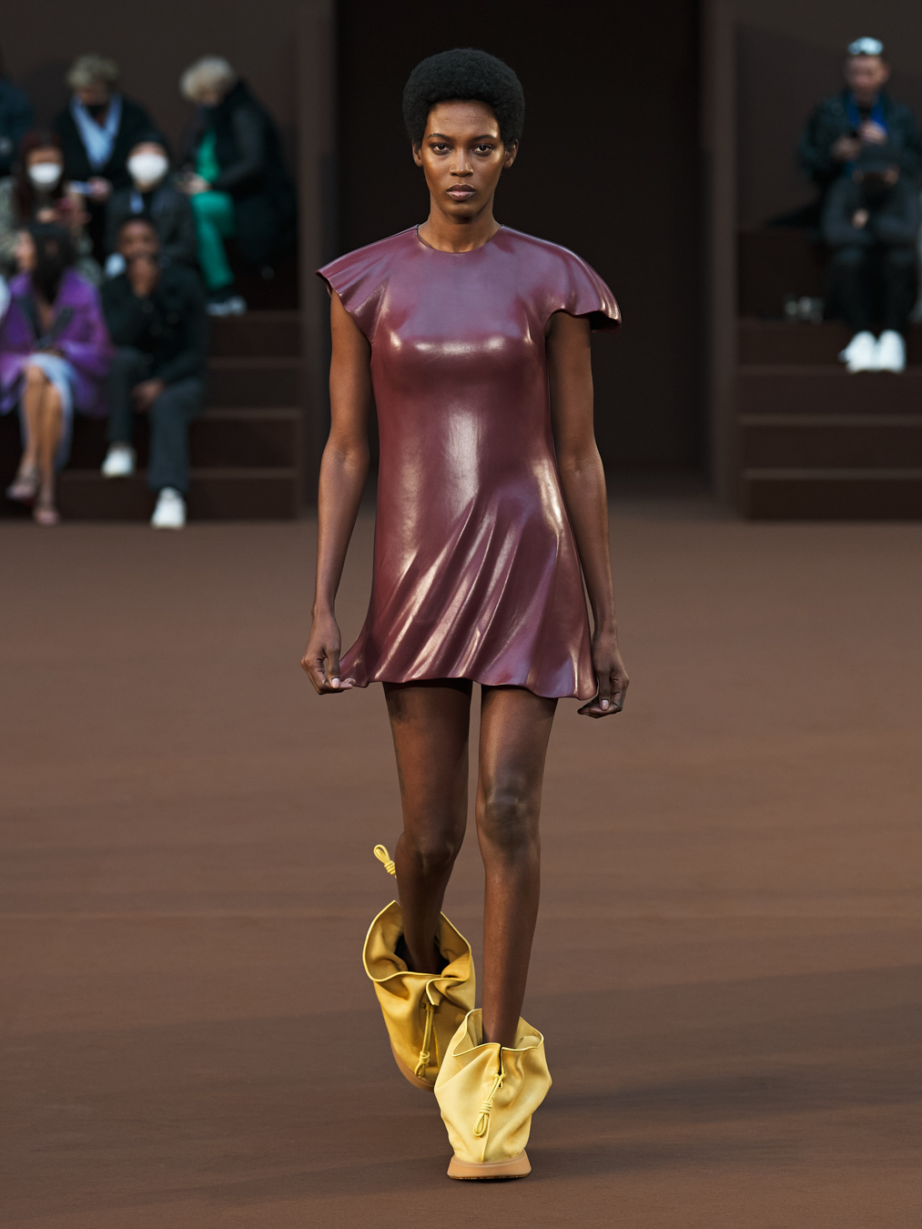 Loewe FW22 01.jpg