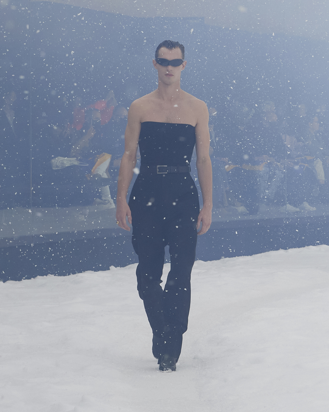 BALENCIAGA WINTER 22 LOOK 2_KIT.jpg