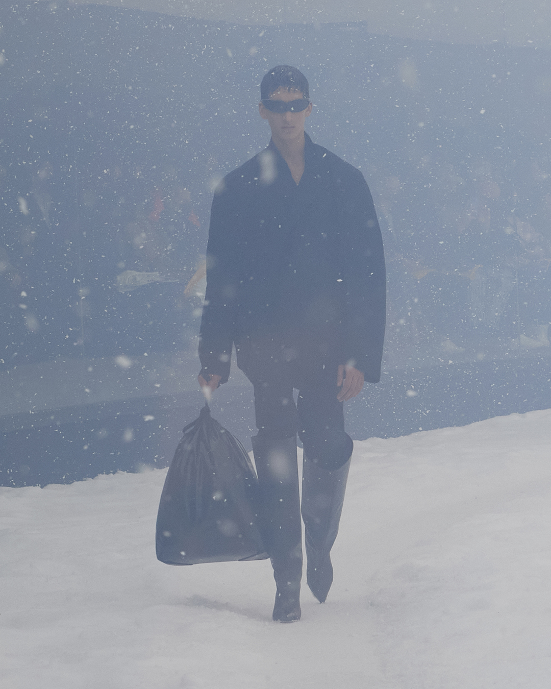 BALENCIAGA WINTER 22 LOOK 14_IBRAHEEM.jpg