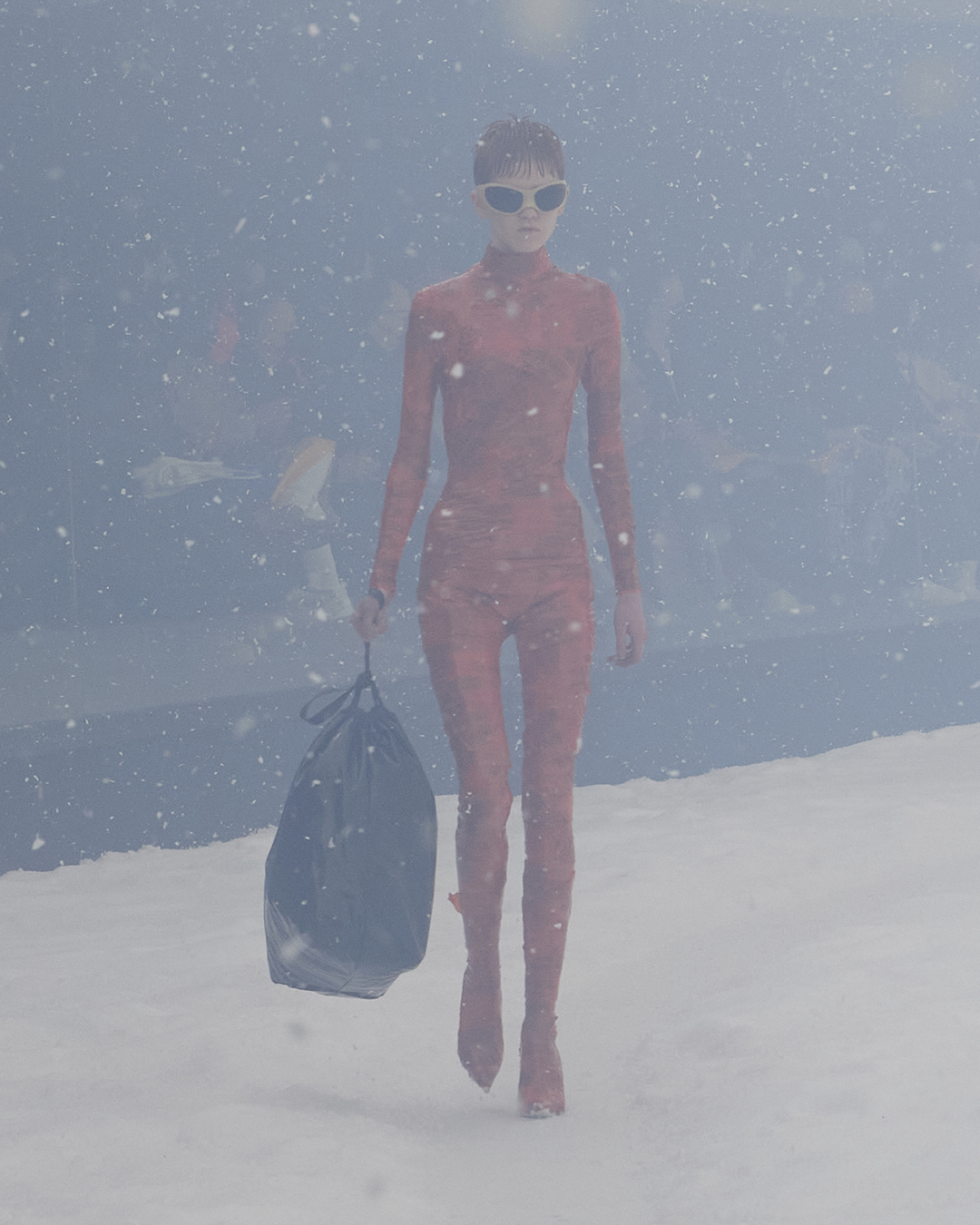 BALENCIAGA WINTER 22 LOOK 25_MARIE.jpg