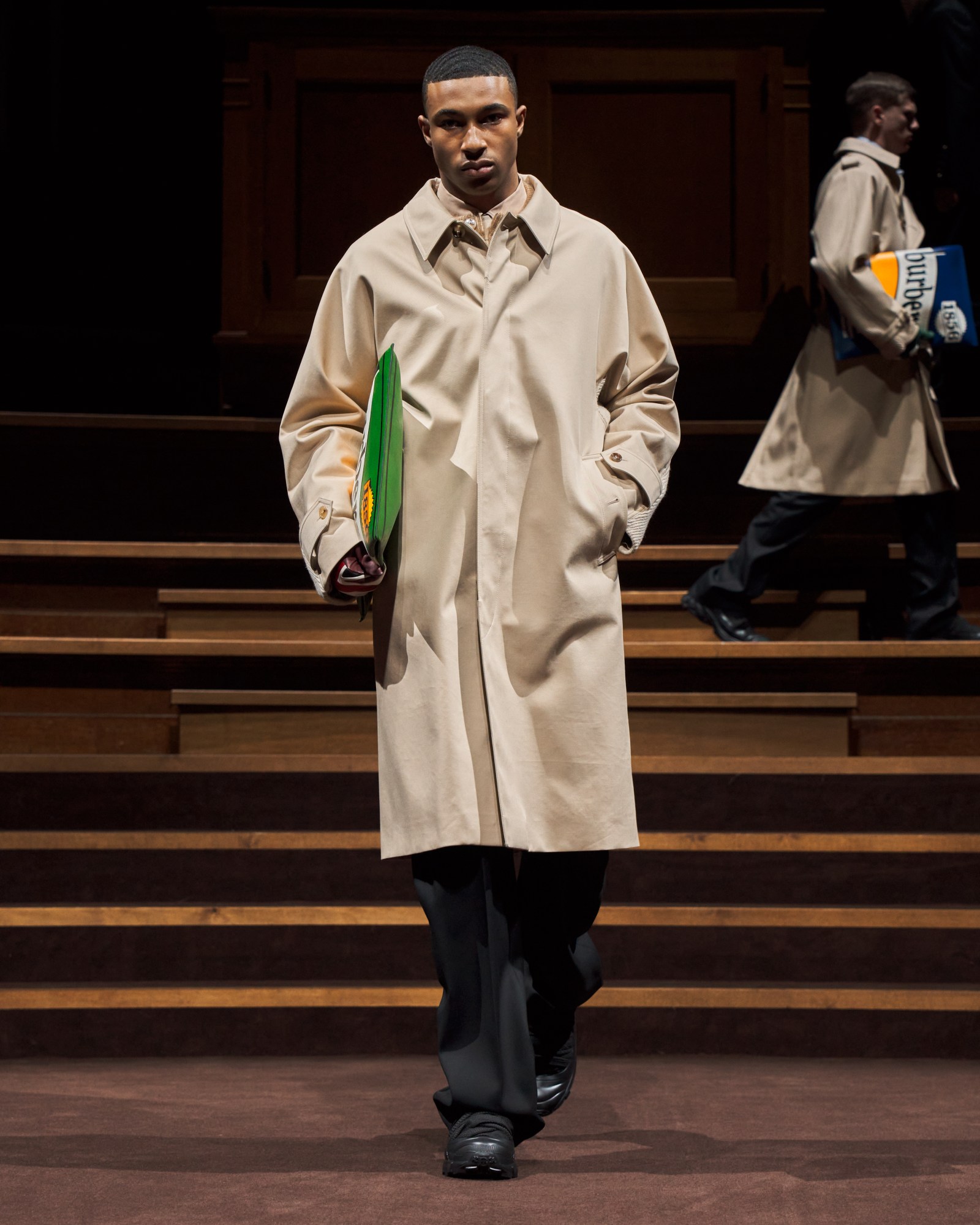 Burberry Autumn_Winter 2022 Menswear Collection - Look 2.jpg