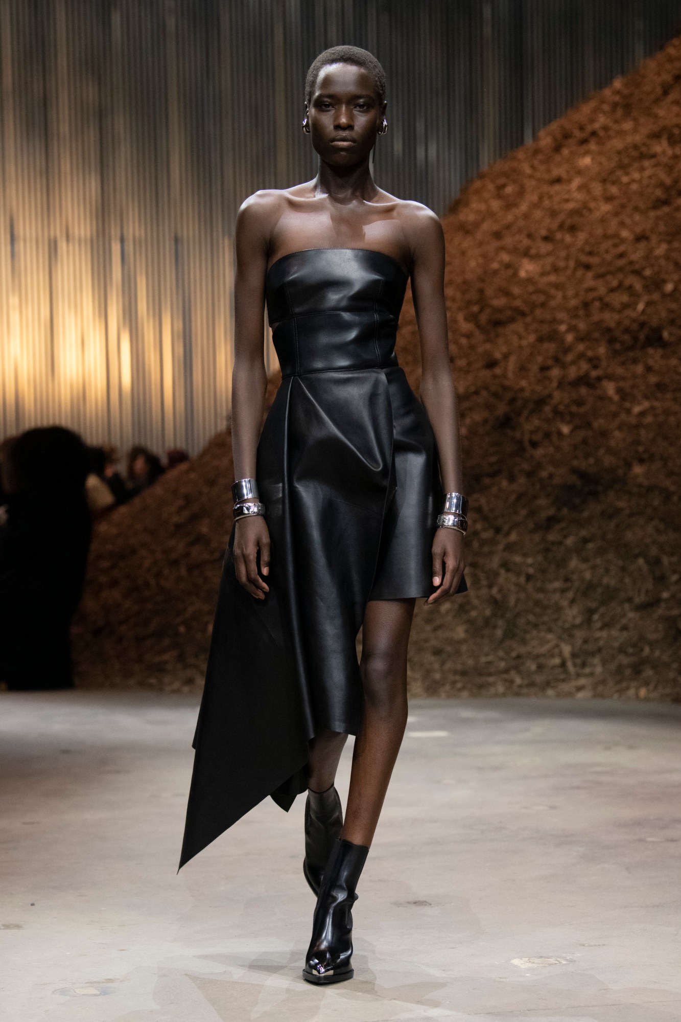 Model at Alexander McQueen AW22 show