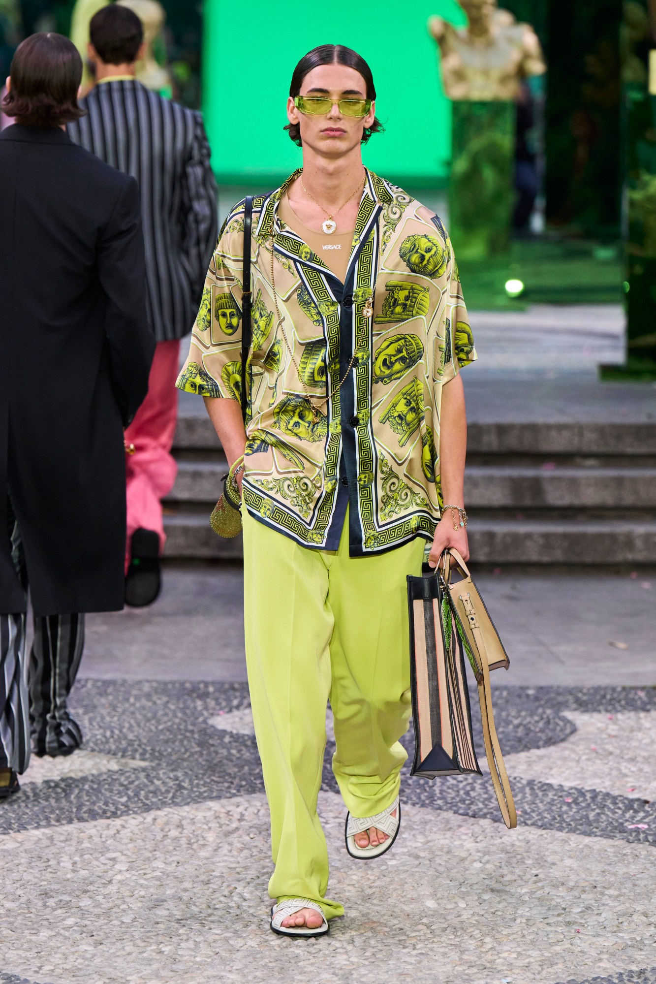 Versace m S23 016.jpg