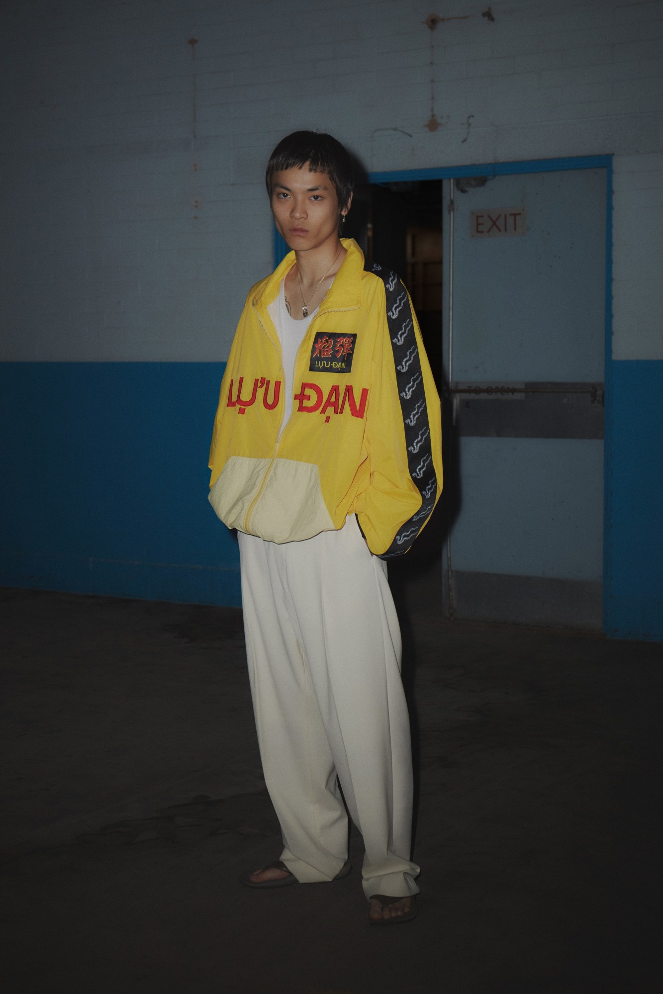 model wearing LỰU ĐẠN SS23 Men's