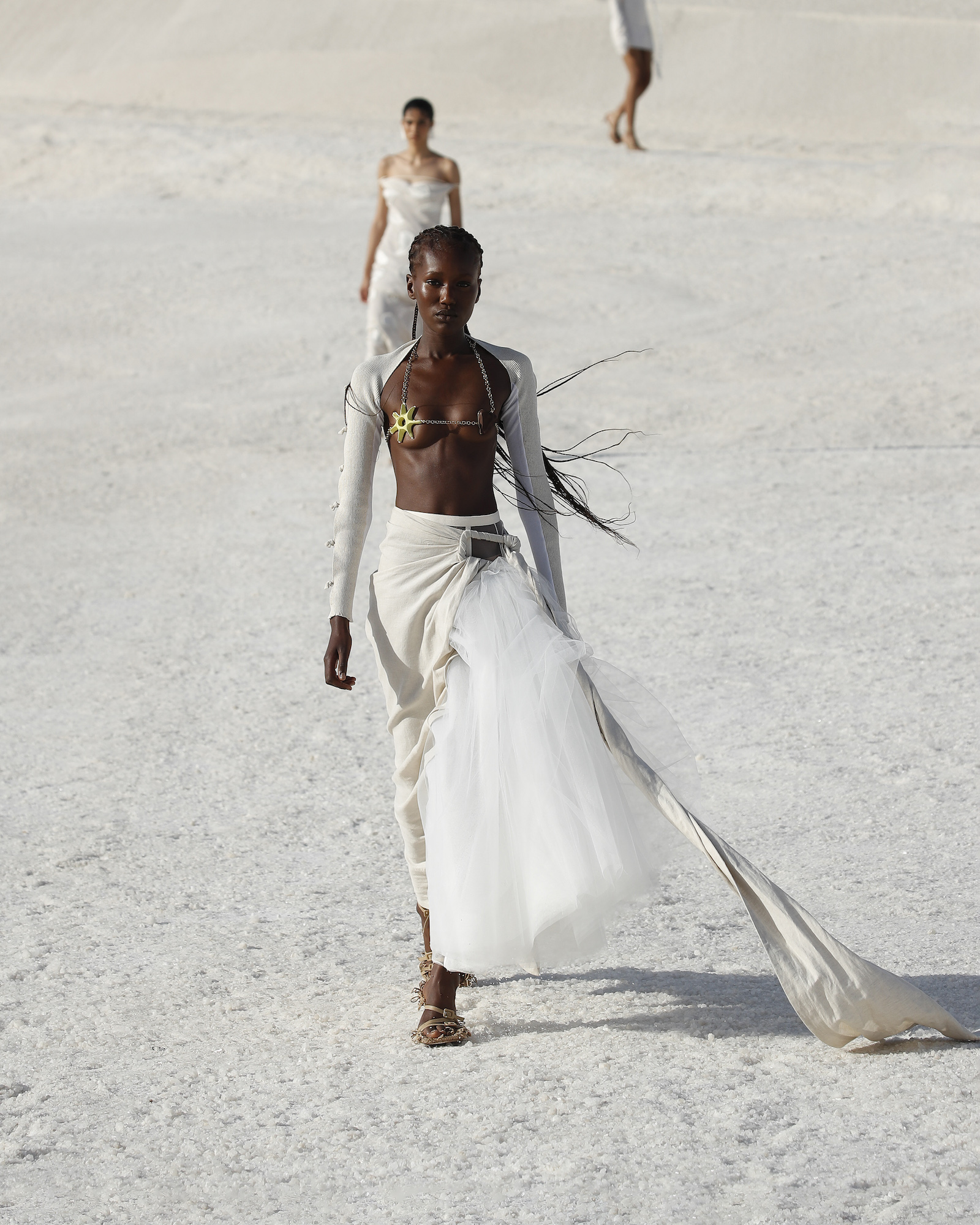 model walking for Jacquemus SS23 show