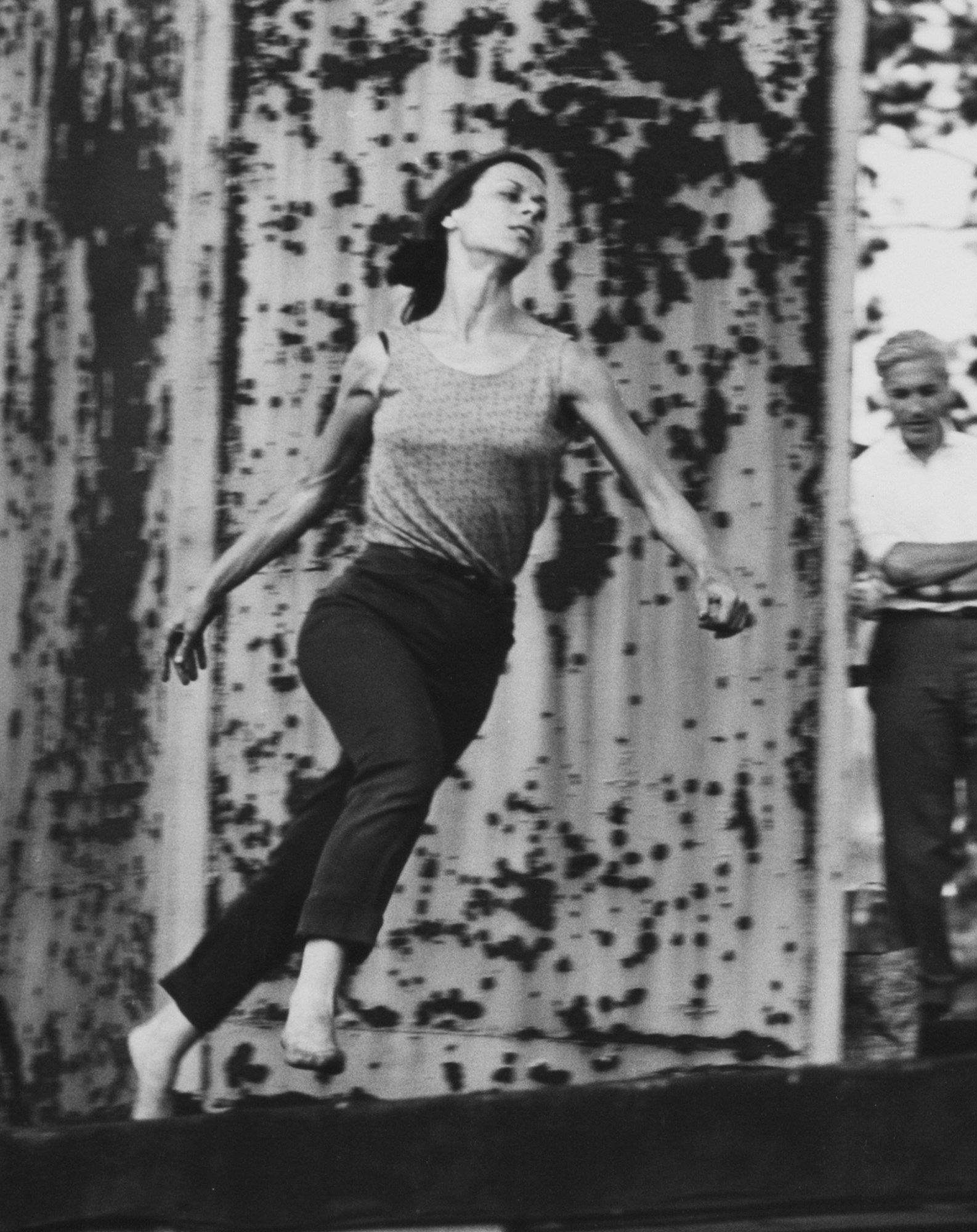 Yvonne Rainer improvising. Yam Festival at George Segal's Farm