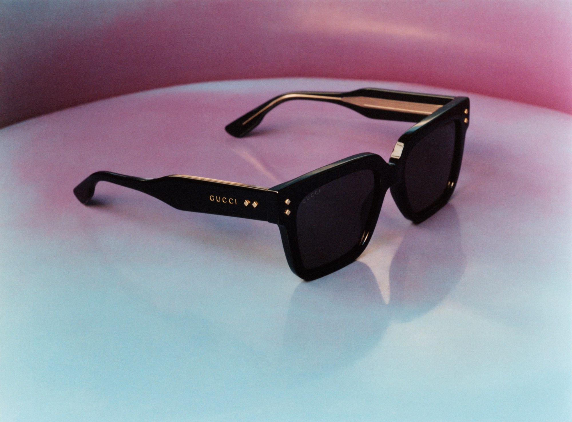 1607_MT_IDXGUCCI_EYEWEAR_02_V2_150_DPI.jpg