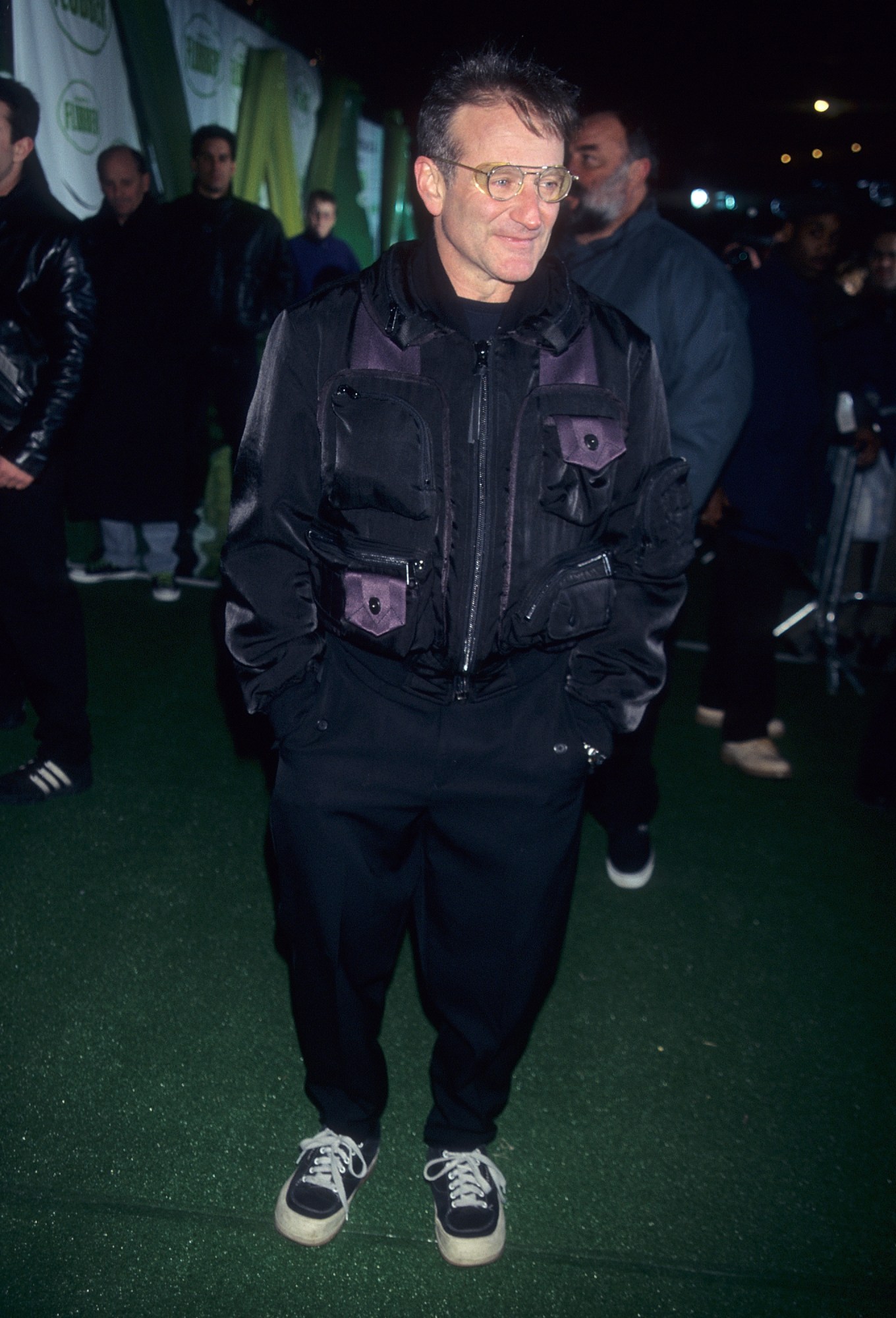 Robin Williams wearing Issey Miyake at the Flubber premiere in 1997