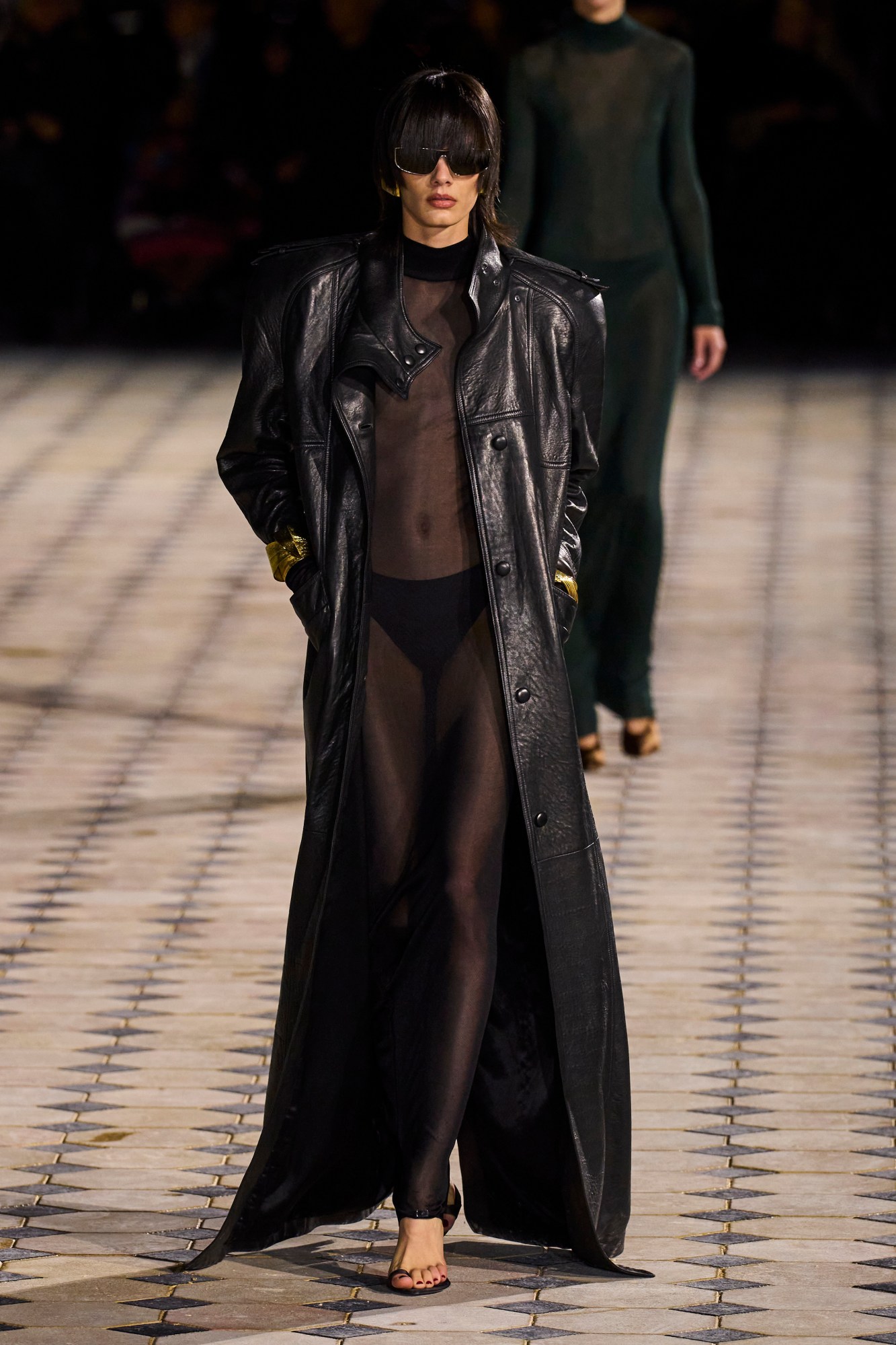 Saint Laurent S23 004.jpg