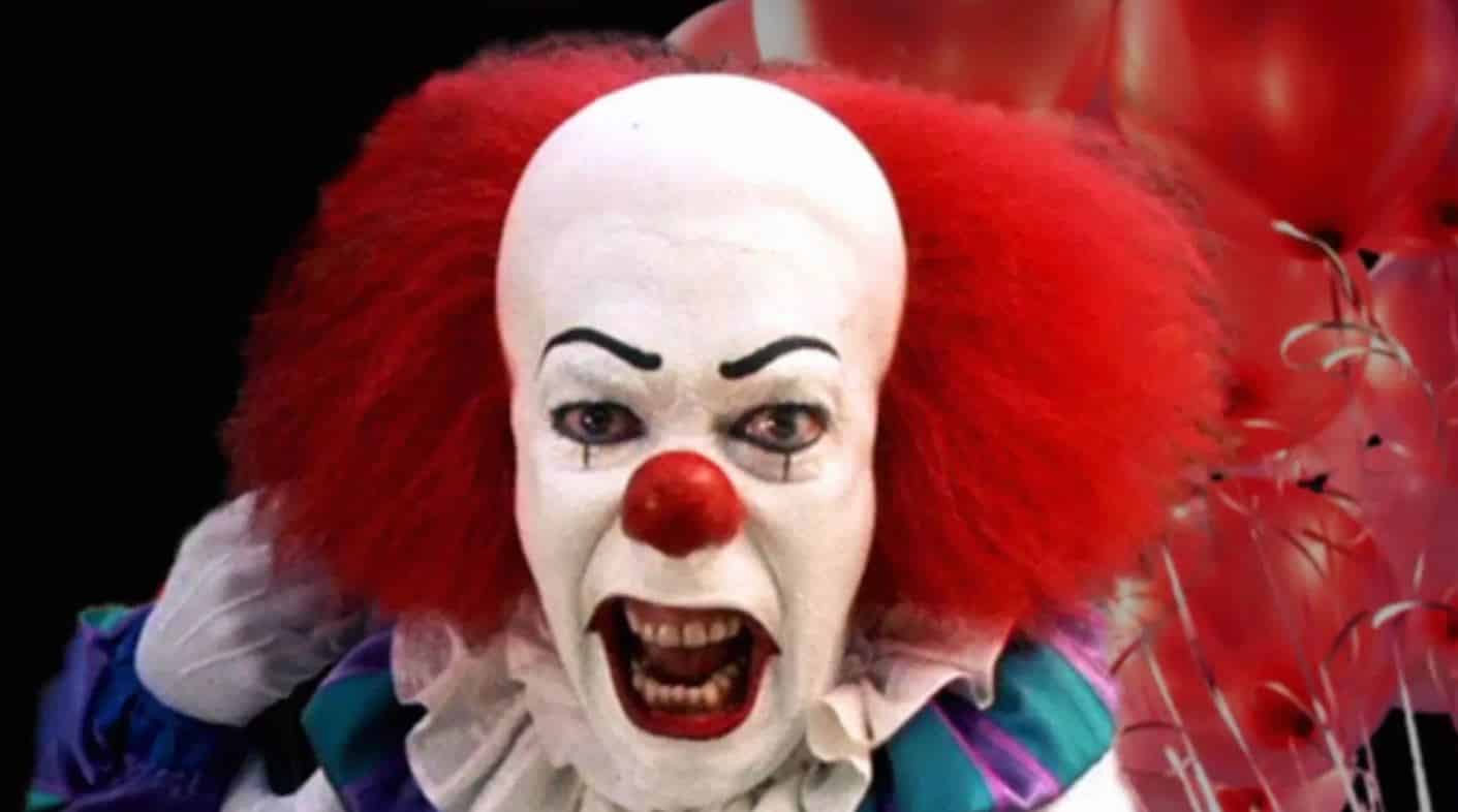 it tim curry as pennywise the clown