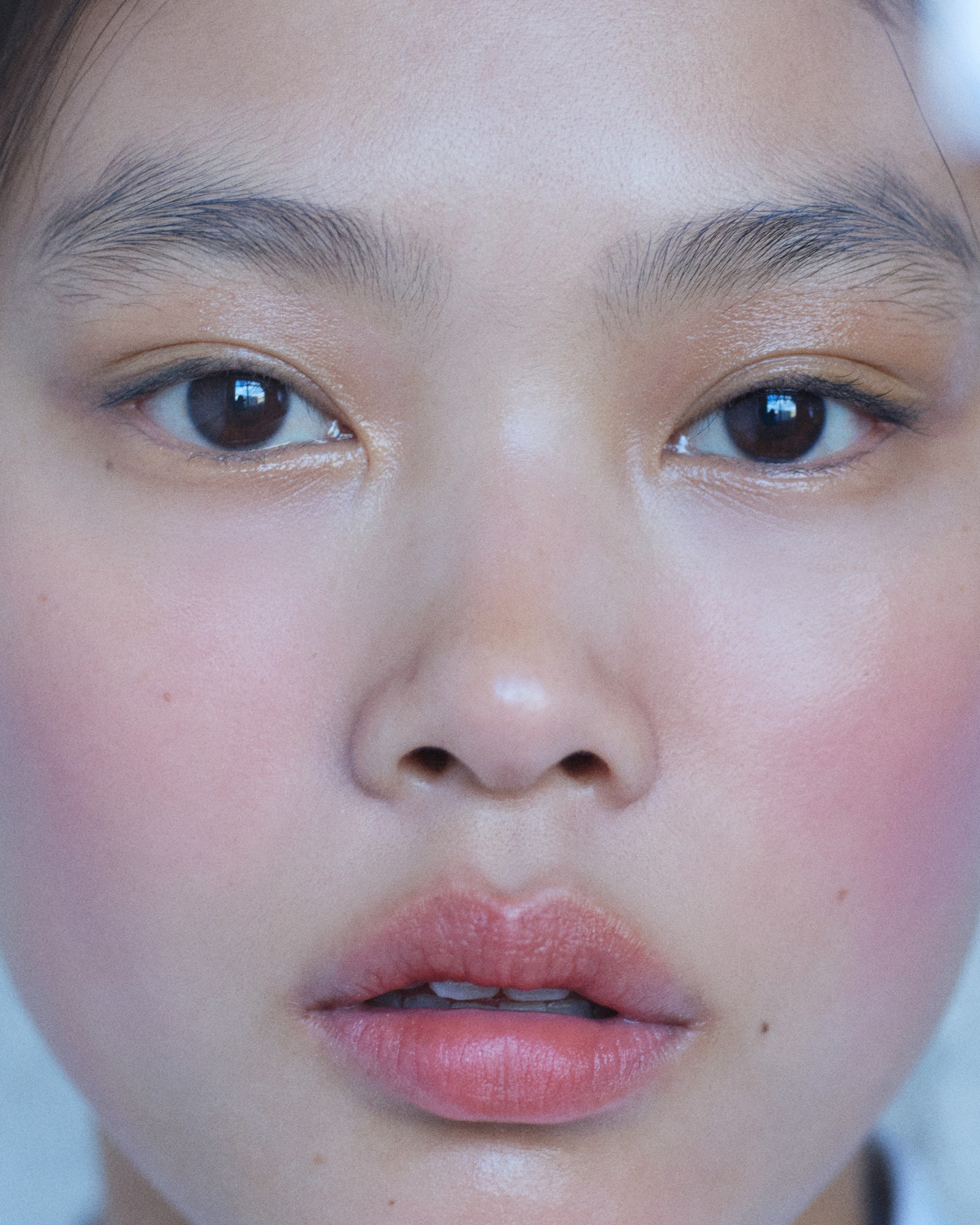 Gucci beauty Blush De Beauté story by Liv Liberg and Thomas de Kluyver in i-D no. 370, Winter 2022