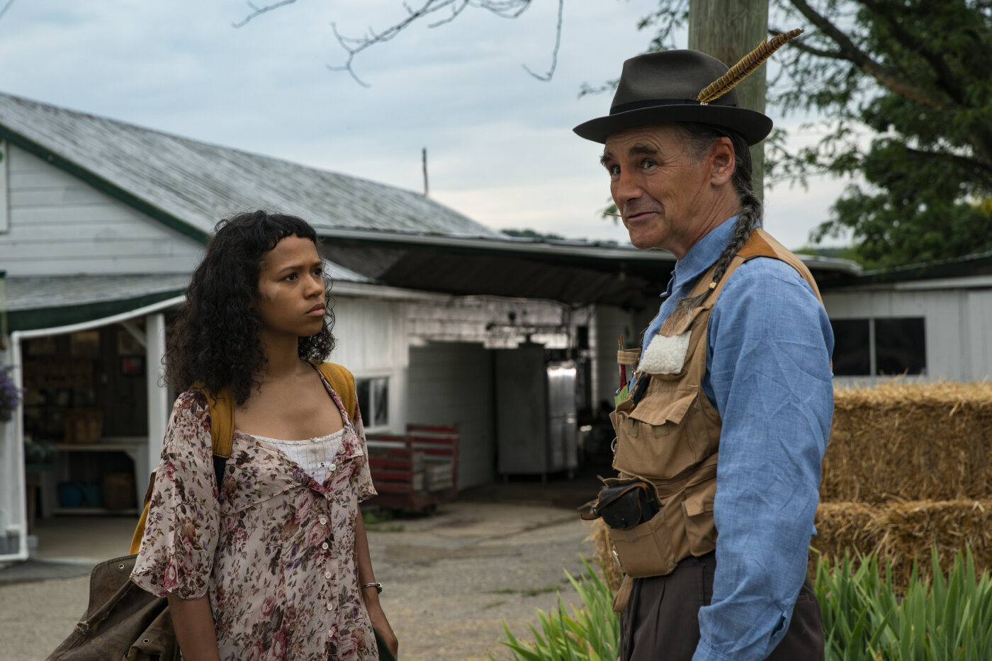 taylor russell and mark rylance in bones and all