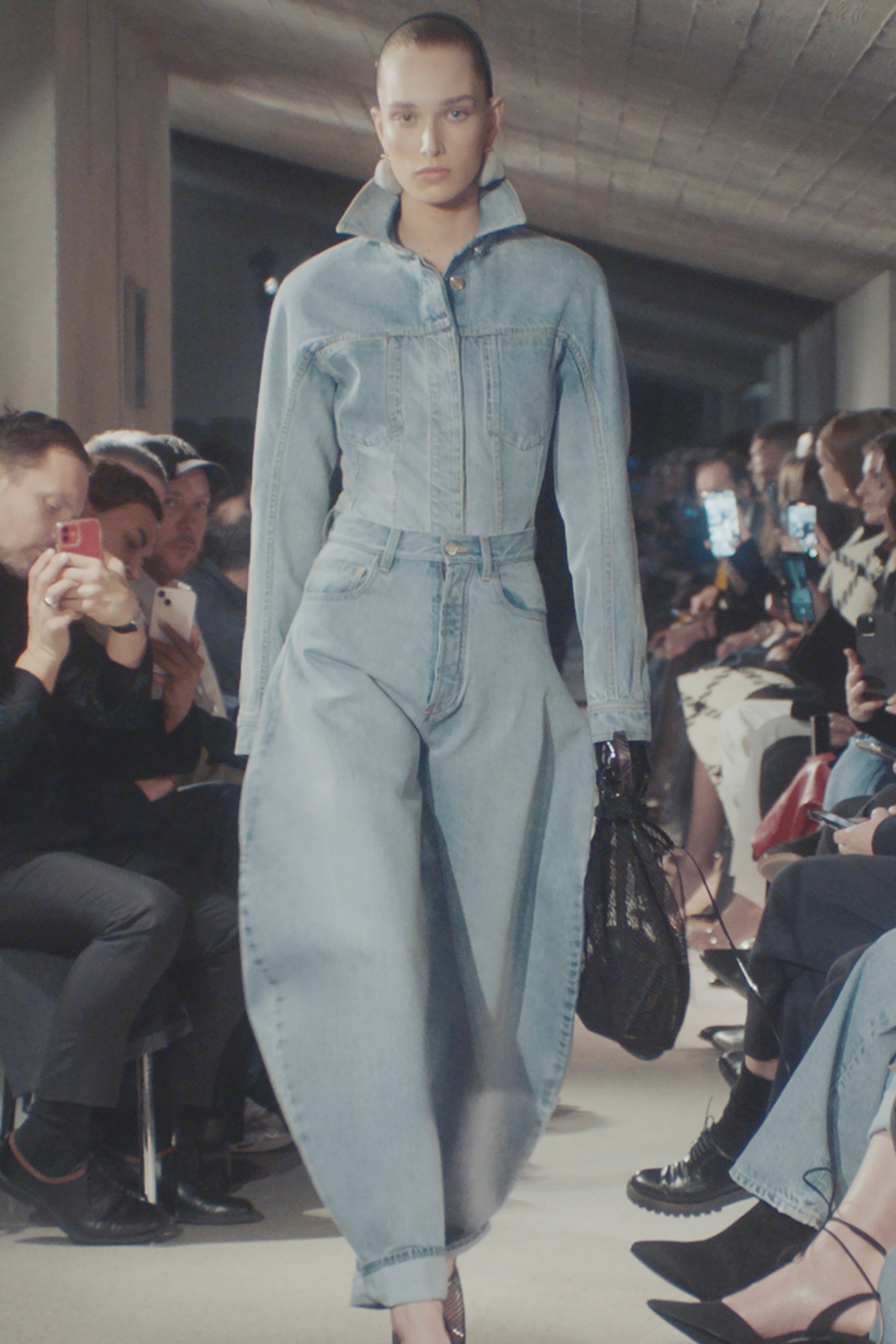 Model walking the Alaïa AW23 show.