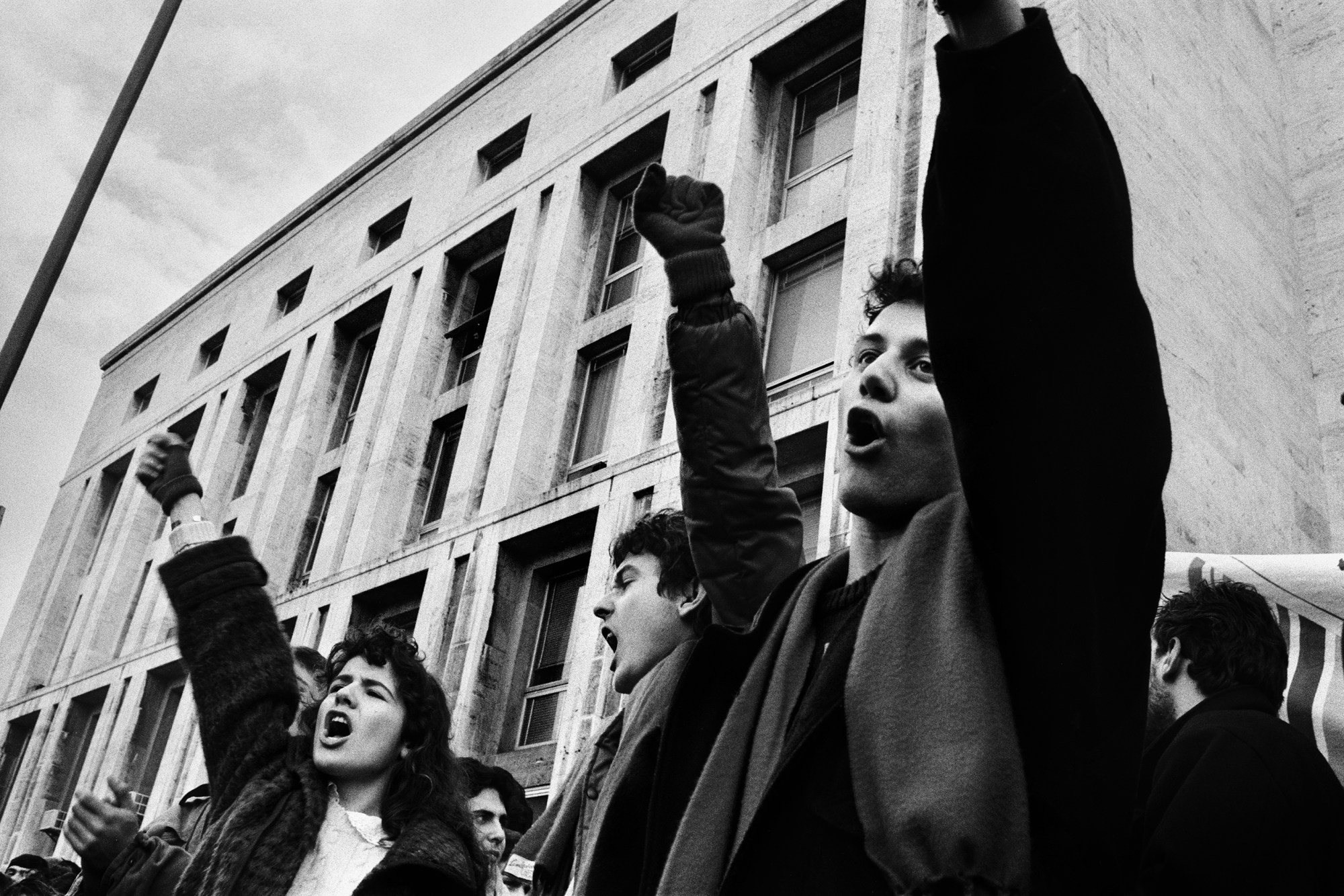 black-and-white photograph by Fabio Sgroi of student protesters with their fist raised