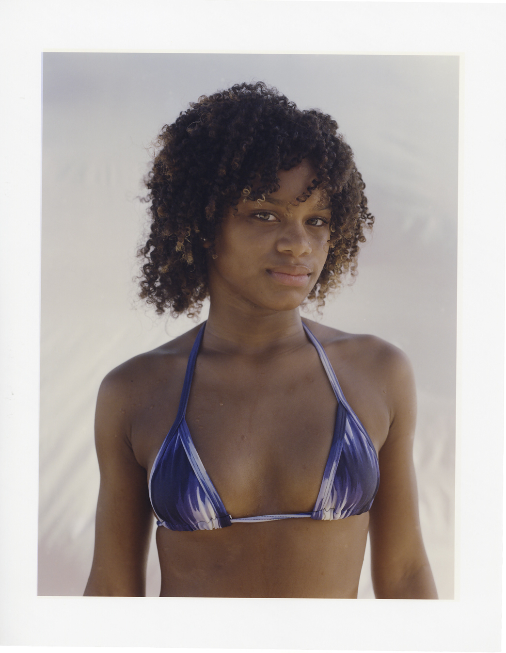 Gabriela photographed by Vava Ribero on Ipanema Beach.