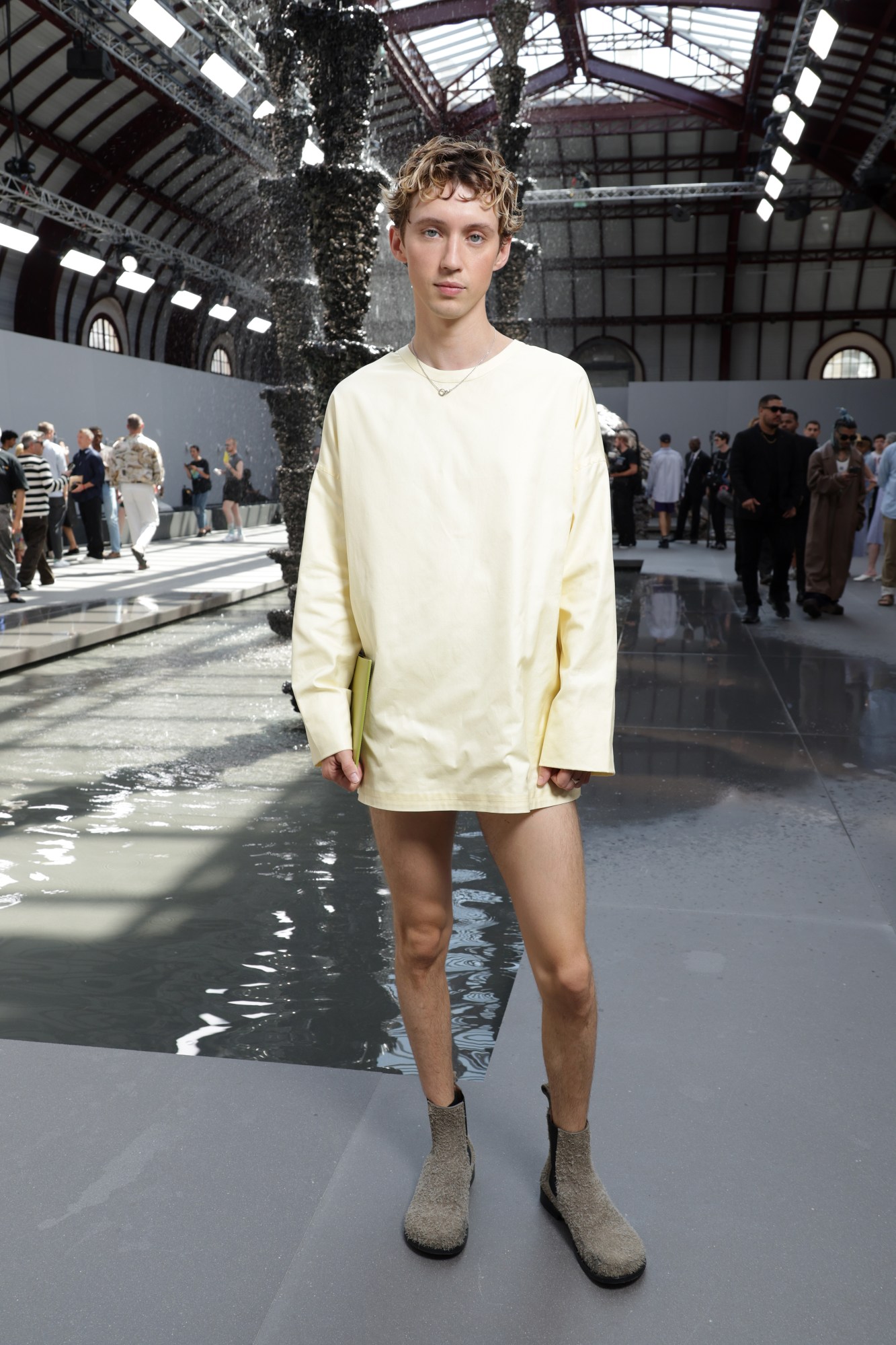 Troye Sivan wearing Loewe at the Loewe SS24 show in Paris Fashion Week Men's in 2023