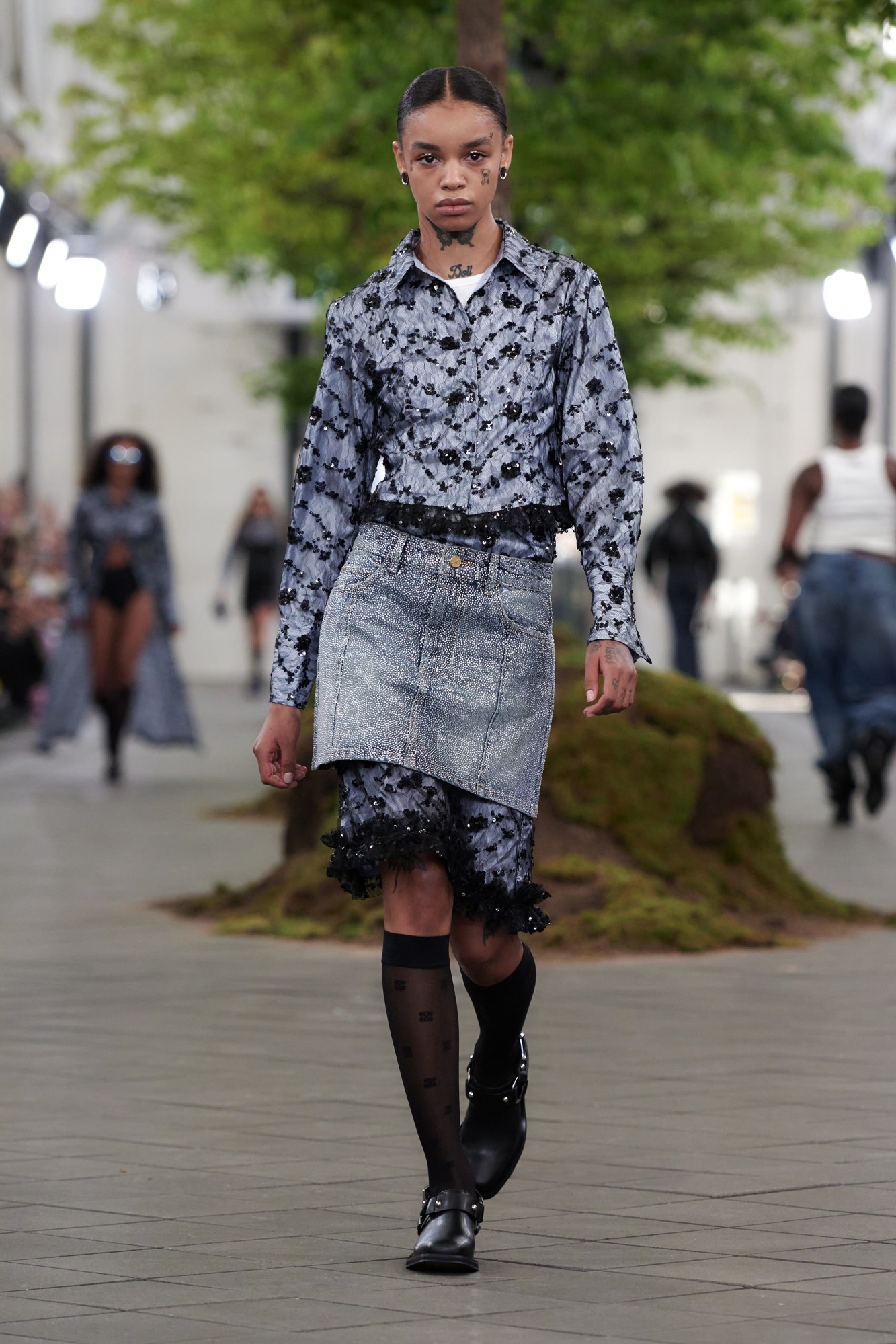 SS24_GANNI_TREES_RUNWAY_MATHIAS_NORDGREN_LOOK_05.jpg