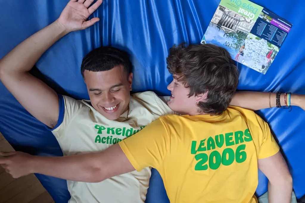 Bonus Track josh oconnor gay movie 2023 – a photo of two teenage boys in 2006 lying on a bed together