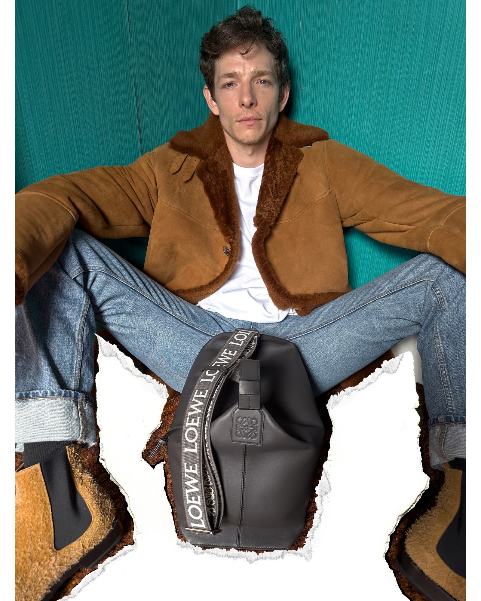 LOEWE_SS24_PRECO_JT_CAMPAIGN_MIKE_FAIST_RGB_CROPPED_4x5_CUT_OUT_LOE050723_0112.jpg