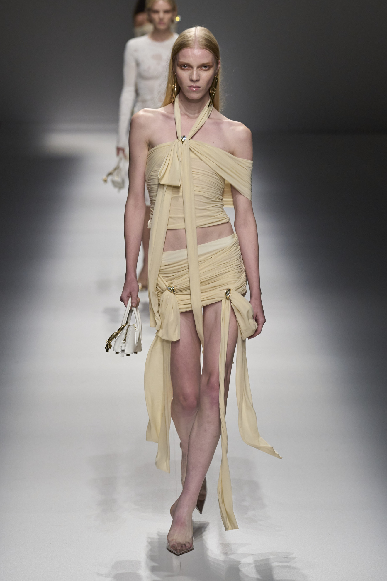 Halloween costume inspiration of a model dressed as a mummy on the Blumarine SS24 runway