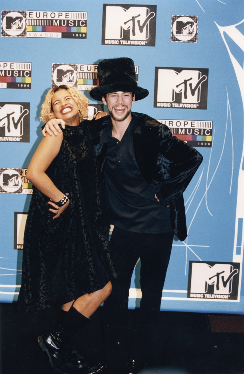 Neneh Cherry with Jamiroquai at the MTV Europe Awards, 1996