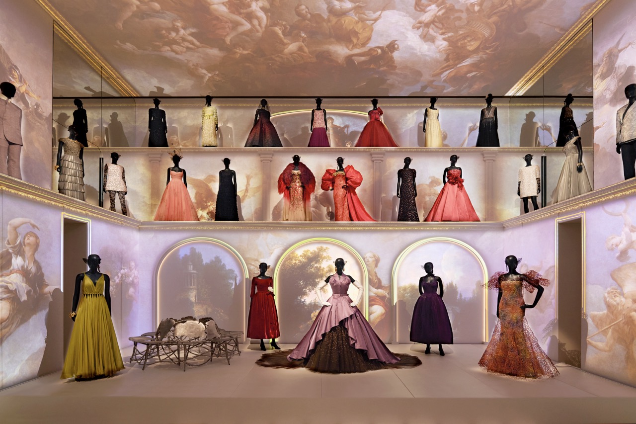 NEW EXHIBITION AT LA GALERIE DIOR 2023 Le Bal Dior © Adrien Dirand Large.jpeg