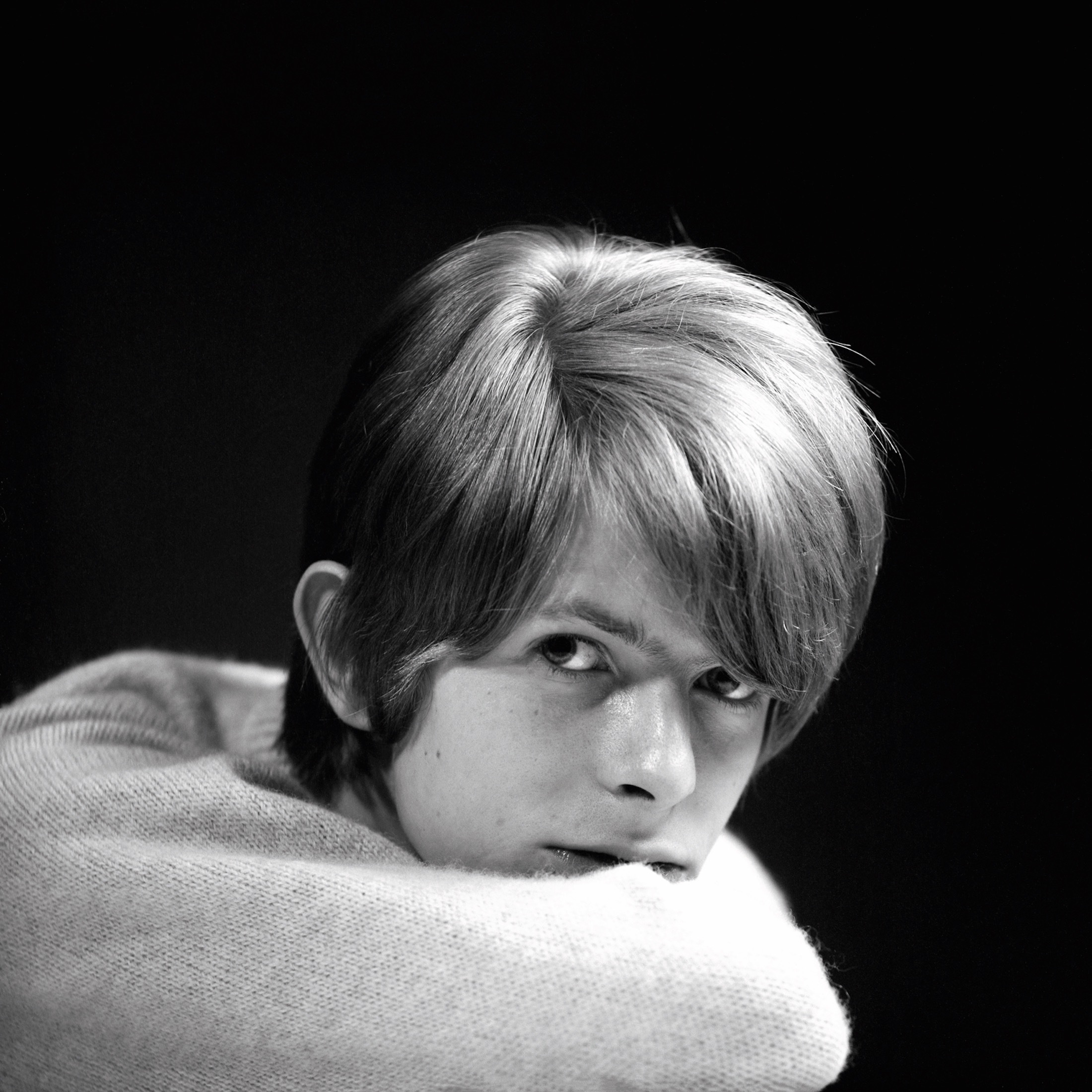 unseen portraits of david bowie before stardom