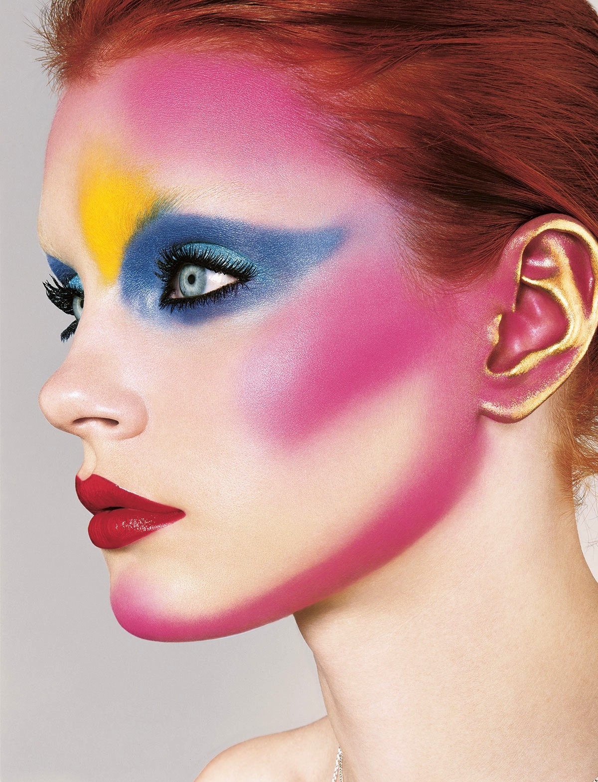 35 extreme beauty moments from the i-D archive, image size:1200x1569