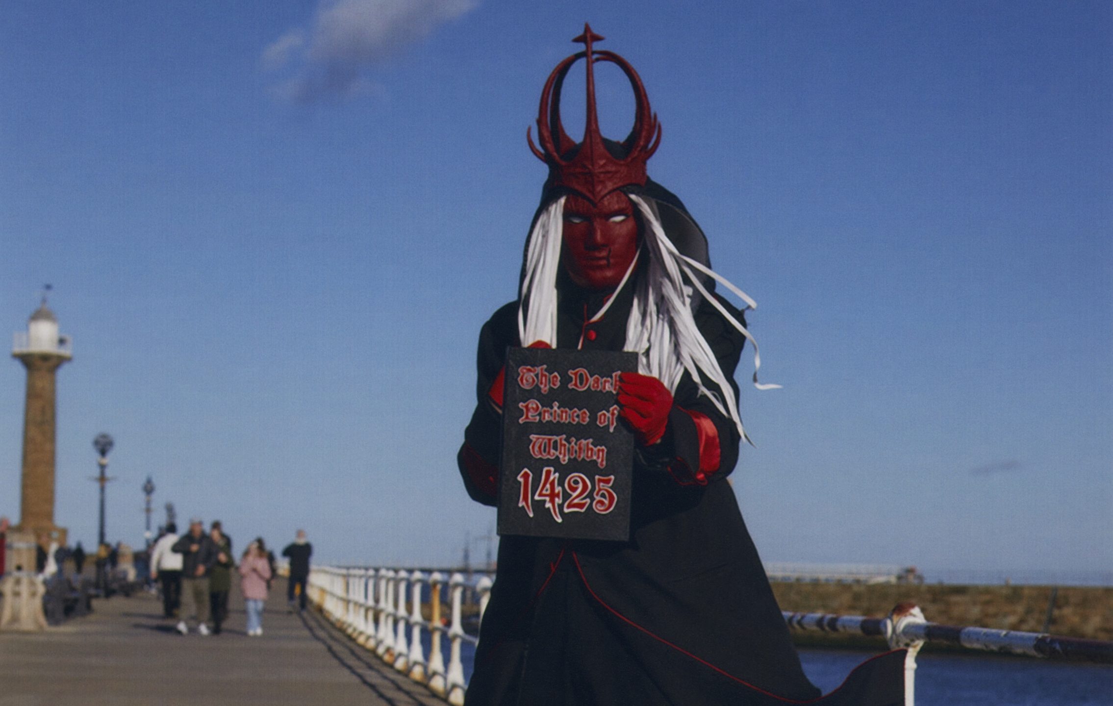 Whitby Goth Weekend, Straight-Up!